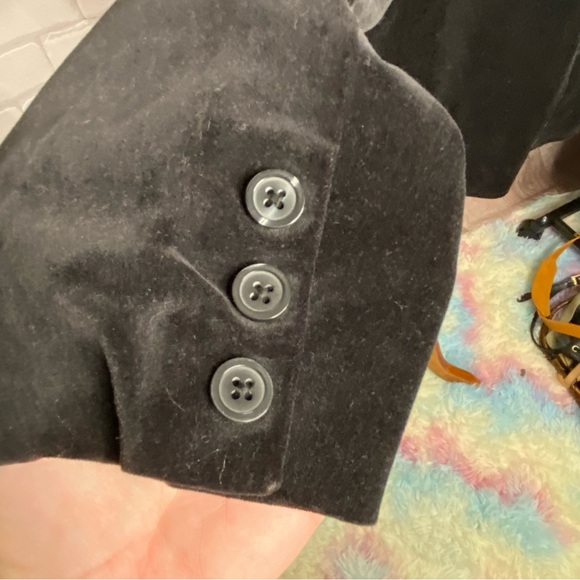 Old Navy Women's Black Velvet Blazer Size XL - Picture 3 of 6